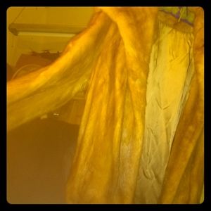 Luxurious vintage mink coat,in perfect condition